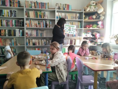  Wybierz 		Miłe Małe Czwartki - Pierwszy Dzień Wiosny